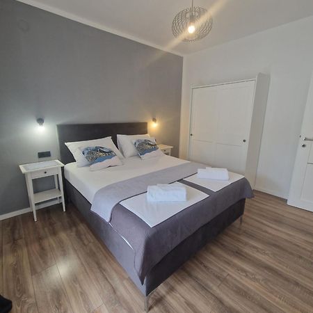 Apartments Jadranka Новаля Екстериор снимка