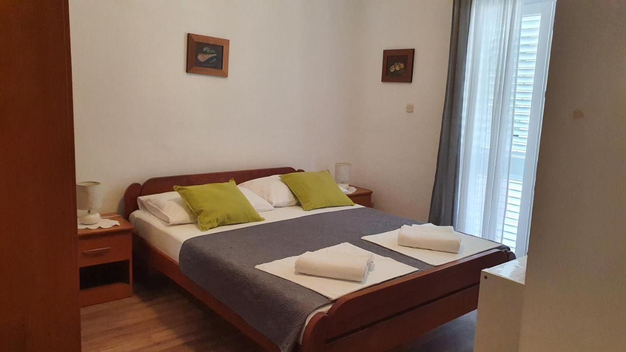 Apartments Jadranka Новаля Екстериор снимка