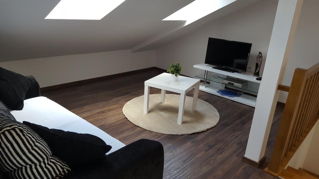 Apartments Jadranka Новаля Екстериор снимка