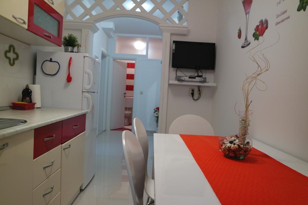 Apartments Jadranka Новаля Екстериор снимка